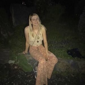 Meet your Posher, Farrah